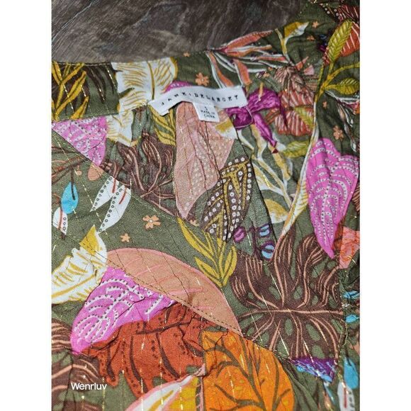 Jane and Delancy - Picture 2 of 4